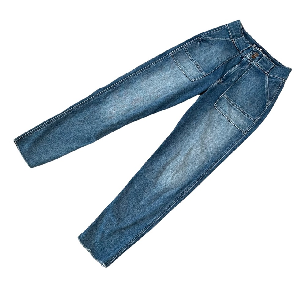Hollister Ultra High Rise Mom Jeans